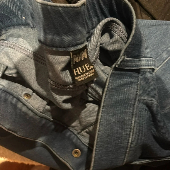 Hue 💙 Light Wash  Denim Casual jeans pants Legging Sz M - Picture 4 of 15